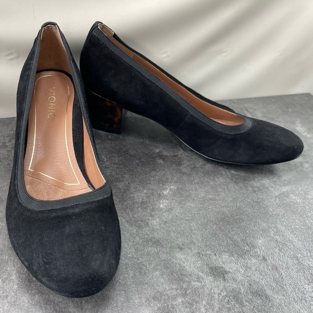 Vionic Natalie Tortoise Women’s Shoes Black 9.5 M Suede Block Heel Pumps